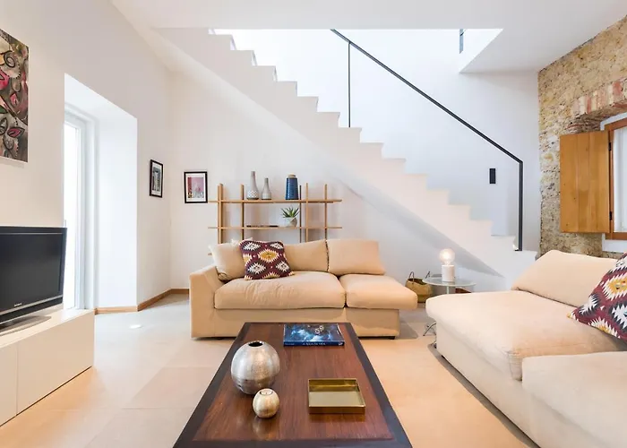 Alfama Design דירה